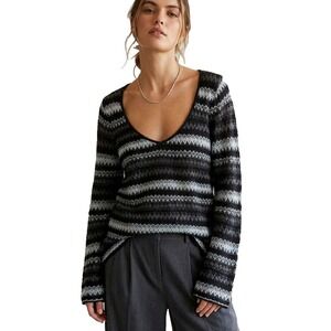 Free people Scoop Neck Long Black Blue Zig Zag Striped Sweater Size M/L Cozy